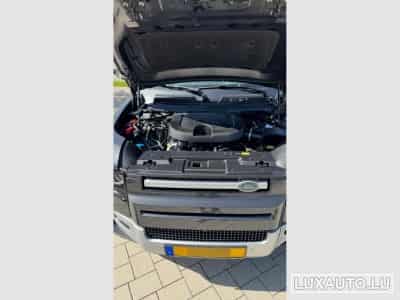 Land-Rover Defender SE (2022) - Photo 9
