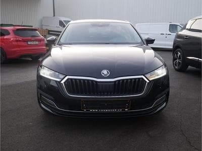 Skoda Octavia 2.0TDI Ambition M6 115CV (2020) - Photo 1