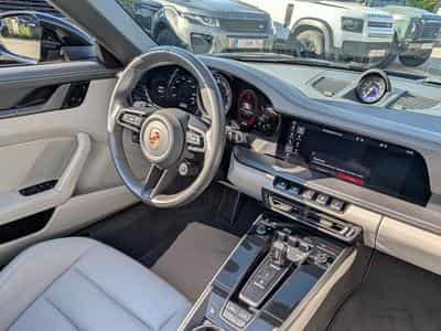 Porsche 911 992 Carrera Cabrio (2020) - Photo 12