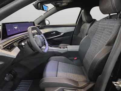 Peugeot 3008 145 e-DCS6 Allure / Hybride (2025) - Photo 12