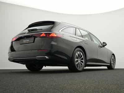Mercedes Classe E T Avantgarde LED+AHK+Kamera+Totw (2024) - Photo 9