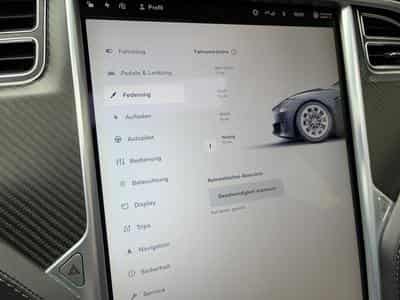 Tesla Model S 100D (2018) - Photo 12