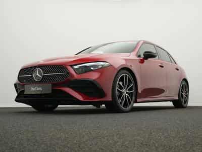 Mercedes A 200 d AMG-Line Multi+Kamera+AHK+19"+Night (2025) - Photo 8