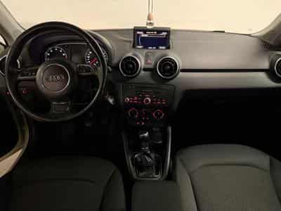 Audi A1 Sportback 1.2 TFSI 86 HP (2013) - Photo 14