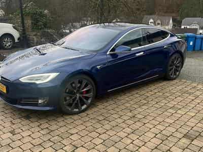 Tesla Model S Model S (2020) - Photo 1