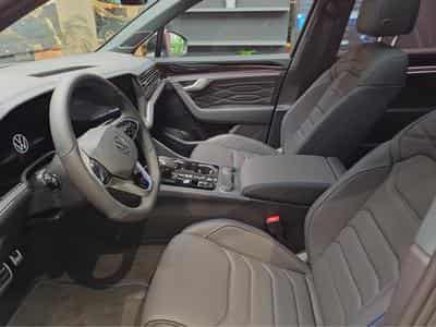 VW Touareg R 3.0 V6 E-HYBRIDE 4MOTION 462 CH (2024) - Photo 3
