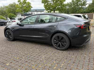 Tesla Model 3 Highland RWD (2024) - Photo 1