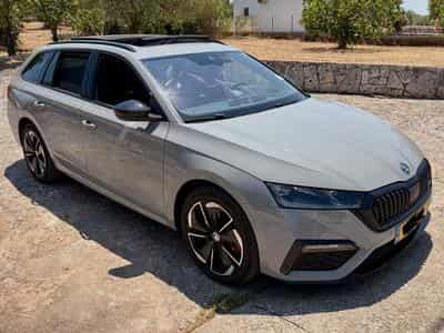Skoda Octavia Octavia Combi 1.4 TSI iV DSG RS (2021) - Photo 1