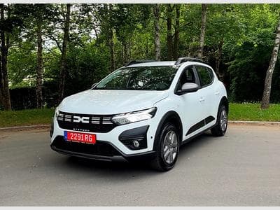 Dacia Sandero Stepway Tce 110 (2023) - Photo 1