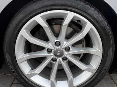 Audi A4 S-Line (2019) - Photo 6