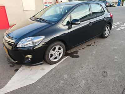 Toyota Auris (2011) - Photo 1