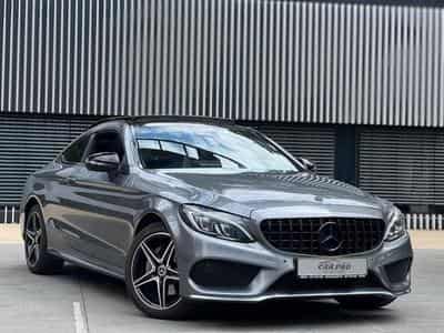Mercedes C 220 4 MATIC / AUTOMATIQUE / TOIT OUVRANT / BOURMESTER / (2018) - Photo 2