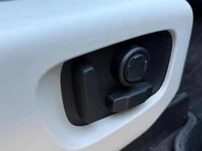 Land-Rover Discovery 3.0 Td6 HSE (2018) - Photo 8
