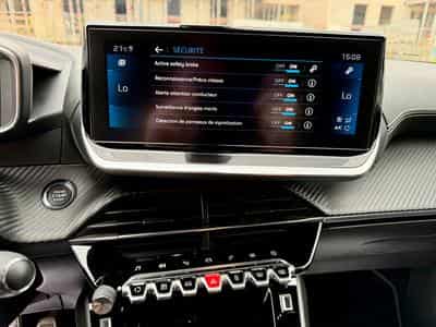 Peugeot 2008 1.2 PureTech 130 GT-Line NAVI/CAM/LED (2020) - Photo 15