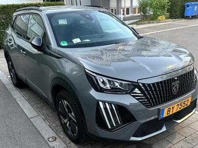 Peugeot 2008 Allure (2025) - Photo 1