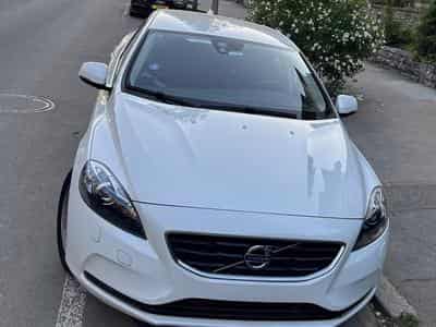 Volvo V40 T2 Momentum (1.6, 4-cylinder, 6-speed) (2013) - Photo 4