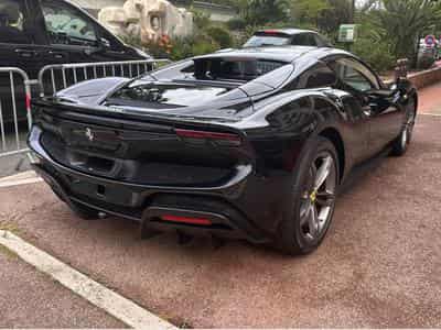Ferrari 296 GTS (2025) - Photo 4