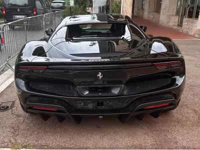 Ferrari 296 GTS (2025) - Photo 5