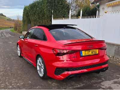 Audi RS3 TFSI Limousine quattro S tronic (2024) - Photo 3