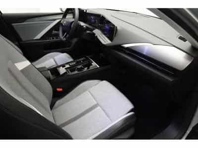 Opel Astra L Elegance (2024) - Photo 10