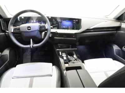 Opel Astra L Elegance (2024) - Photo 2