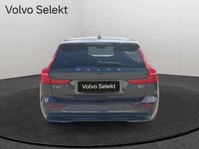 Volvo V60 B4 Plus Dark / Essence (2025) - Photo 6