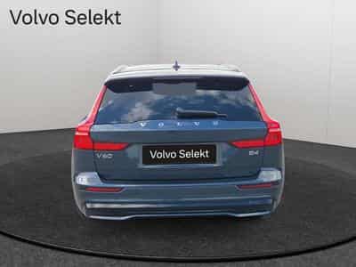 Volvo V60 B4 Plus Dark / Essence (2025) - Photo 6