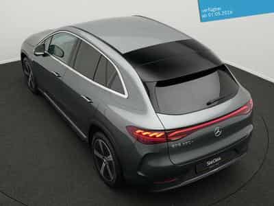 Mercedes EQE SUV (2025) - Photo 11
