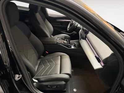 BMW 520 PACK M (2025) - Photo 13