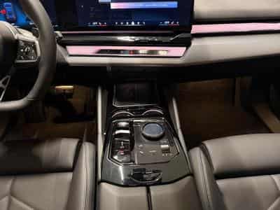 BMW 520 PACK M (2025) - Photo 8