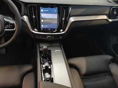 Volvo V60 B4 Plus Dark / Diesel (2023) - Photo 11