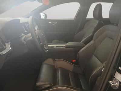 Volvo V60 B4 Plus Dark / Essence (2025) - Photo 8