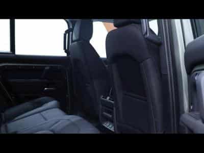 Land-Rover Defender 110 S D200 AWD Auto (2025) - Photo 13