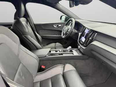 Volvo XC60 B5 Black Edition Plus / Essence (2025) - Photo 15