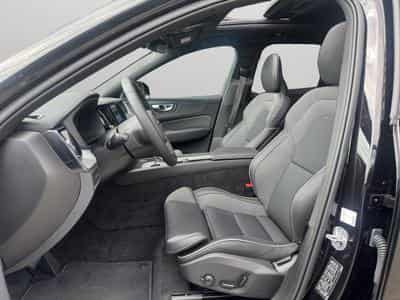 Volvo XC60 T8 Black Edition Plus / Hybride KIT HIVER INCLUS (2025) - Photo 10