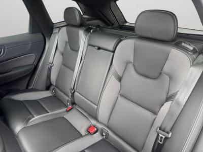 Volvo XC60 T8 Black Edition Plus / Hybride KIT HIVER INCLUS (2025) - Photo 13