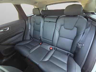 Volvo XC60 B4 Plus Dark / Essence (2024) - Photo 15