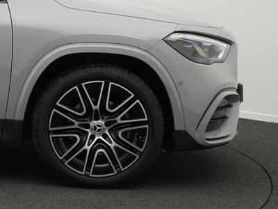 Mercedes GLA 180 AMG-Line (2025) - Photo 6