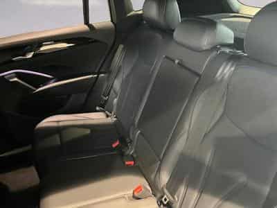 VW Tiguan 2.0 TSI 4Motion R-Line 265 (2025) - Photo 13