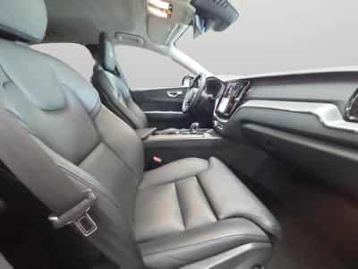 Volvo XC60 B4 Plus Dark / Essence (2023) - Photo 13
