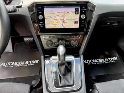 VW Passat Passat Variant R Line 2.0 TDI DSG 4Motion (2019) - Photo 15
