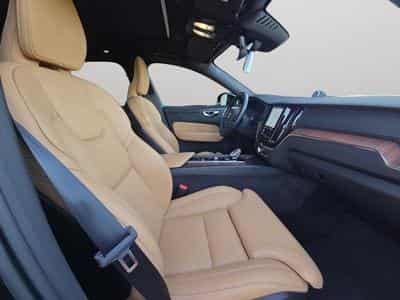 Volvo XC60 B5 AWD Ultra Dark / Essence (2025) - Photo 15
