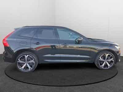 Volvo XC60 B5 AWD Ultra Dark / Essence (2025) - Photo 6