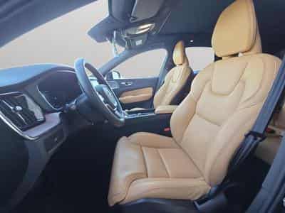 Volvo XC60 B5 AWD Ultra Dark / Essence (2025) - Photo 9