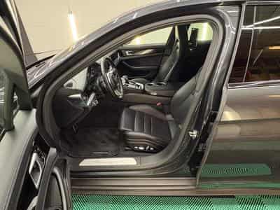 Porsche Panamera Panamera Sport Turismo 4 E-Hybrid (2018) - Photo 9