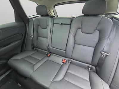 Volvo XC60 B4 Plus Dark / Essence (2024) - Photo 13