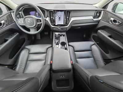 Volvo XC60 B4 Plus Dark/ Essence (2024) - Photo 10