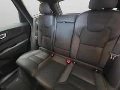 Volvo XC60 B5 AWD Plus Dark / Essence (2025) - Photo 13