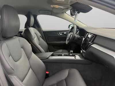 Volvo V60 B4 Core / Essence (2025) - Photo 15