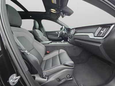 Volvo XC60 T6 Plus Dark / Hybride KIT HIVER INCLUS (2025) - Photo 15